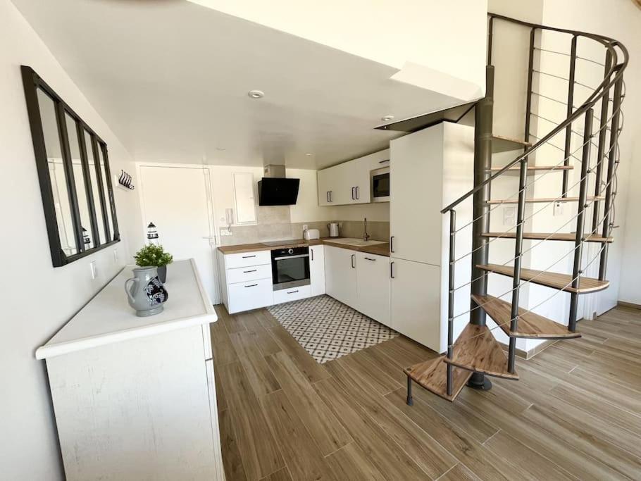 Duplex Centre Ville - 50M De La Plage - Clim - Garage - Netflix Le Grau-du-Roi Dış mekan fotoğraf