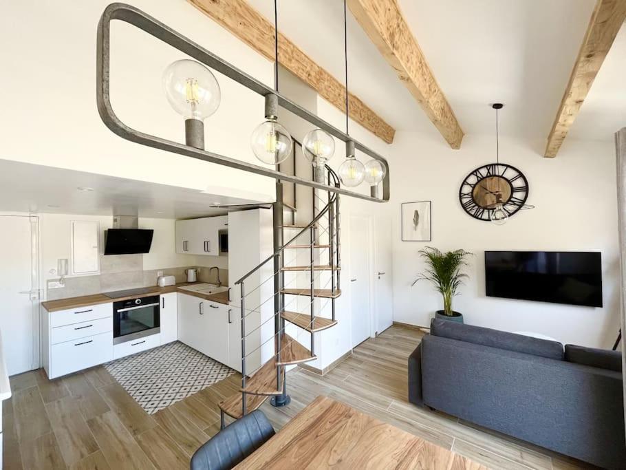 Duplex Centre Ville - 50M De La Plage - Clim - Garage - Netflix Le Grau-du-Roi Dış mekan fotoğraf