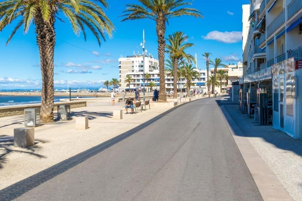 Duplex Centre Ville - 50M De La Plage - Clim - Garage - Netflix Le Grau-du-Roi Dış mekan fotoğraf